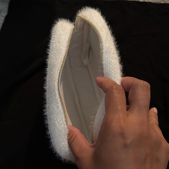 Chanel winter cosmetic pouch - Picture 2 of 3